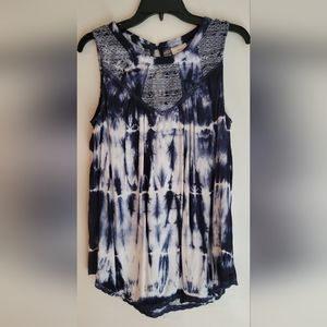 Knox Rose Womens M top